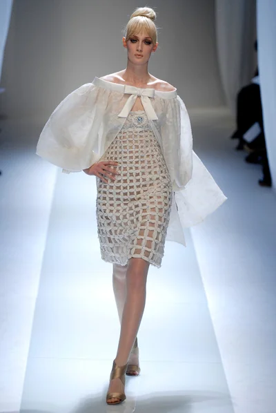 Look 9